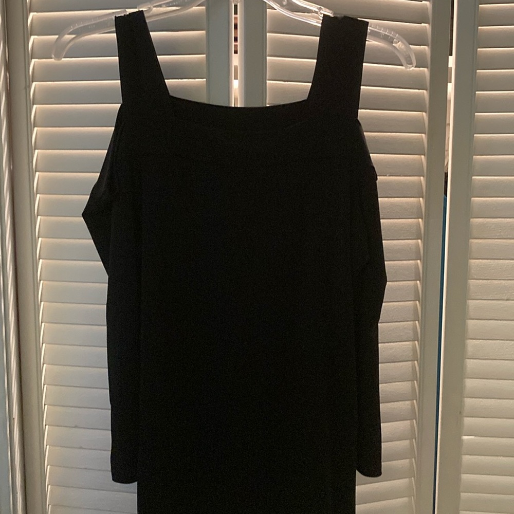 Bare shoulder top
